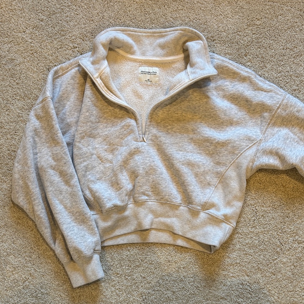 Abercrombie & Fitch Light Gray Quarter-Zip Sweater